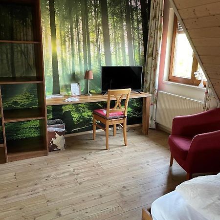 Landgasthof Hirsch Remchingen ภายนอก รูปภาพ