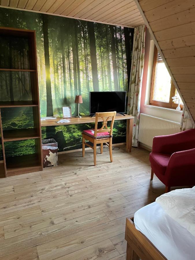 Landgasthof Hirsch Remchingen ภายนอก รูปภาพ