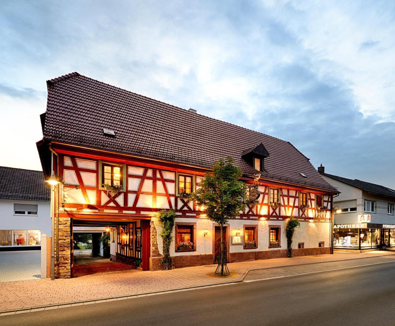 Landgasthof Hirsch Remchingen ภายนอก รูปภาพ